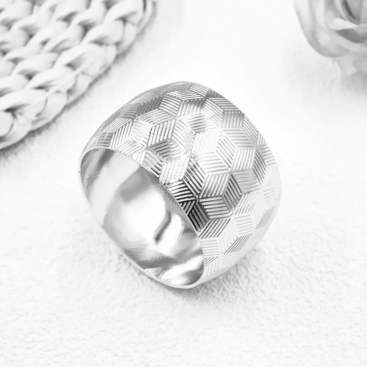 Gold Metal Napkin Ring – Hotel Collection