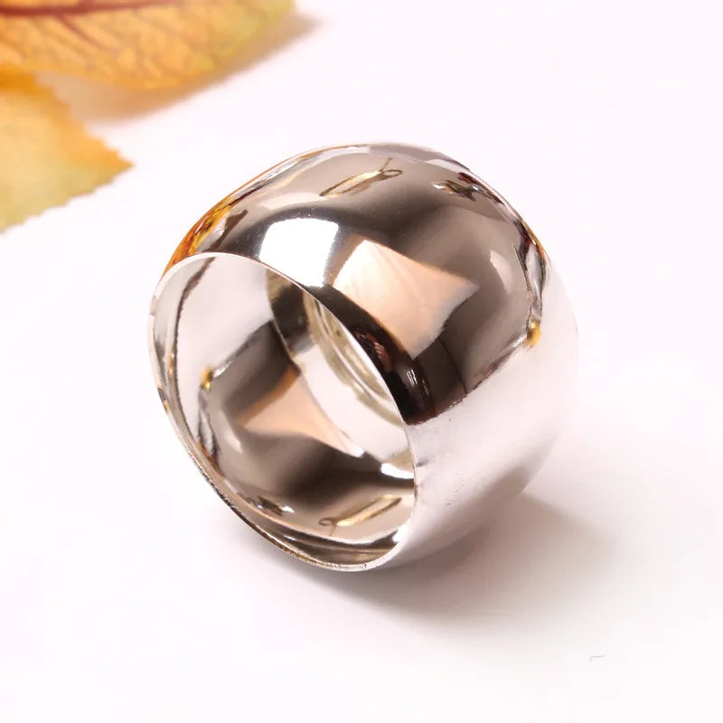 Gold Metal Napkin Ring – Hotel Collection