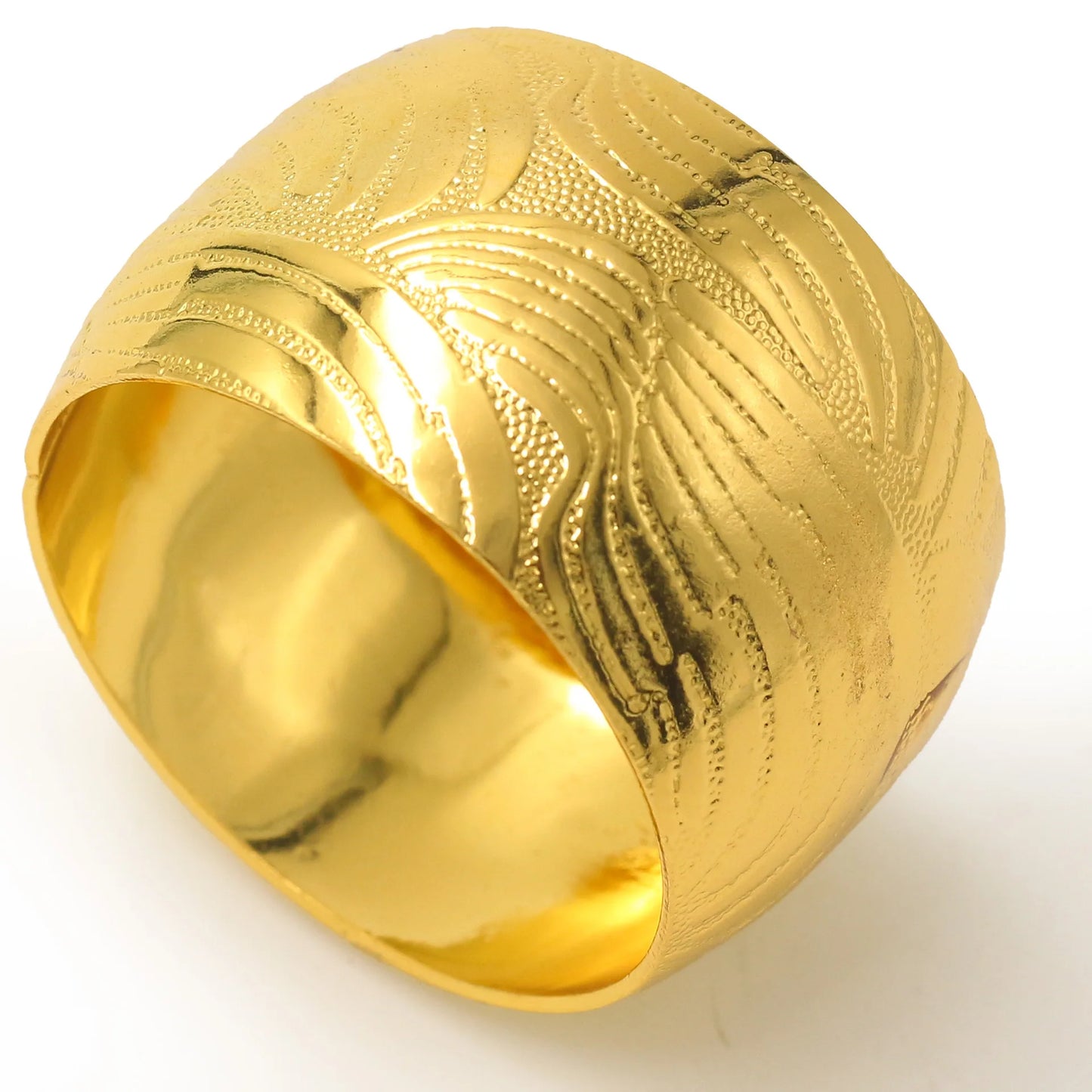 Gold Metal Napkin Ring – Hotel Collection